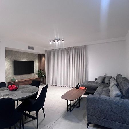 Luxury Queen Royal Park Eilat Exterior photo