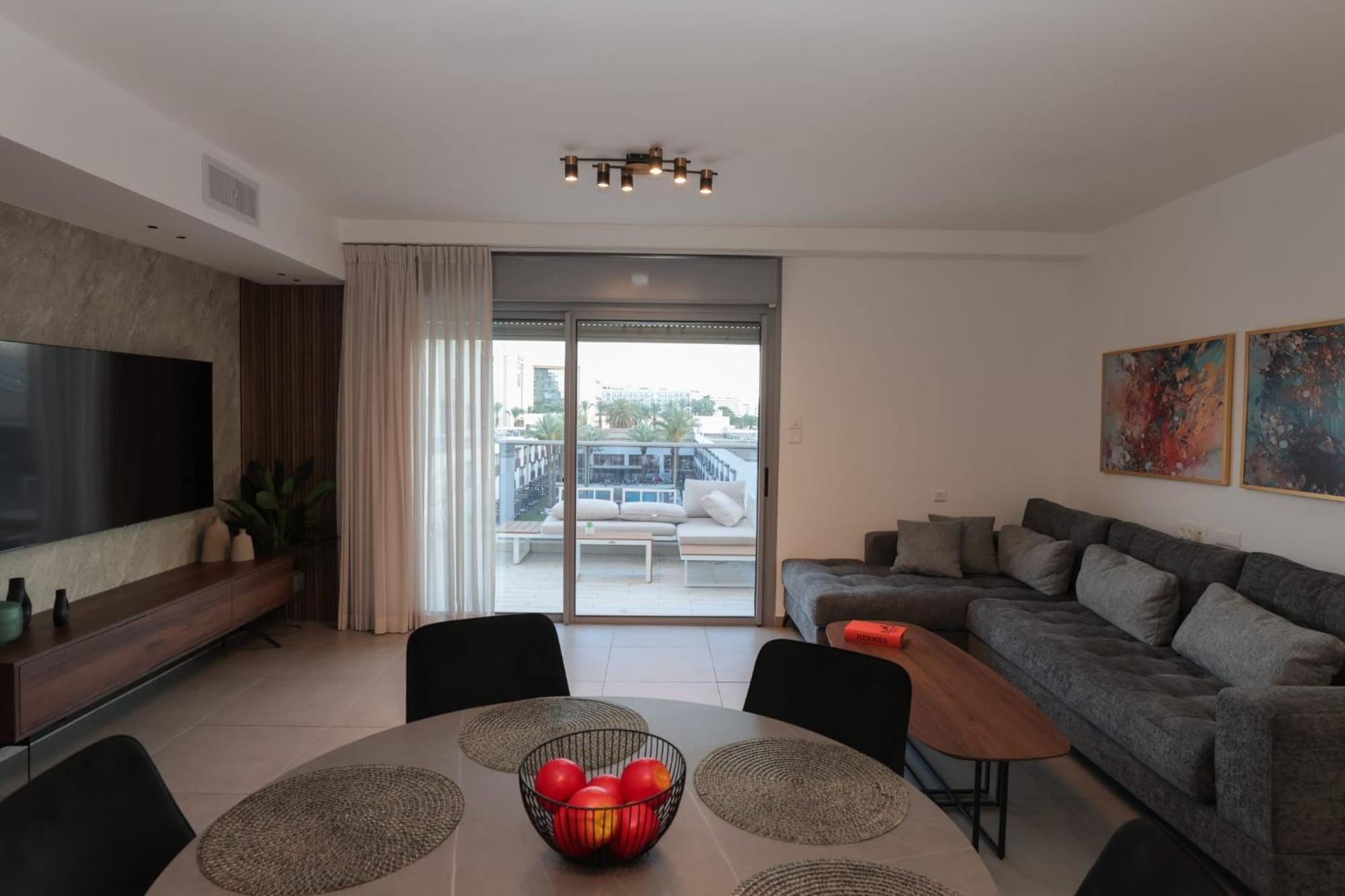 Luxury Queen Royal Park Eilat Exterior photo